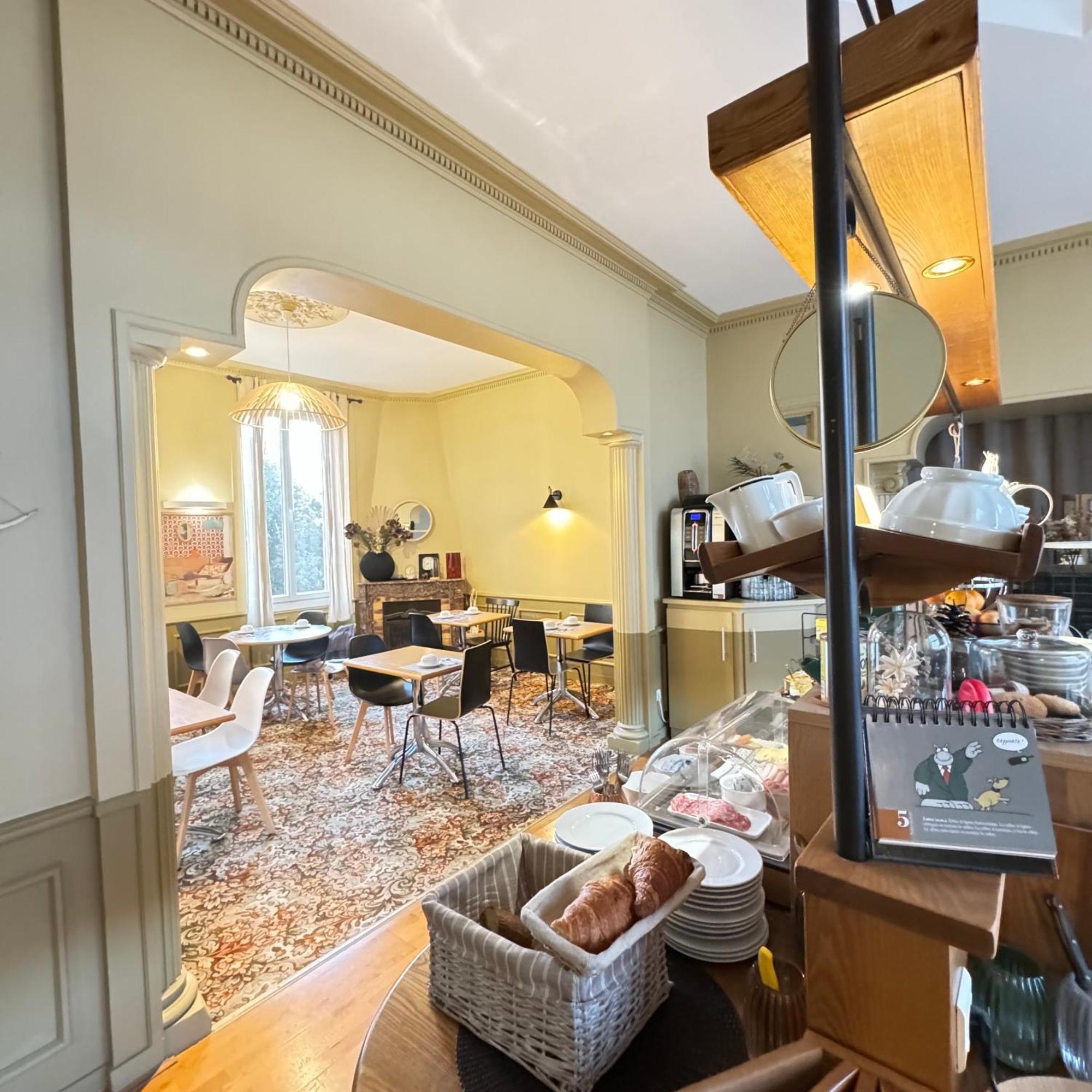 Cit'Hotel Les Alizes 디나르 외부 사진