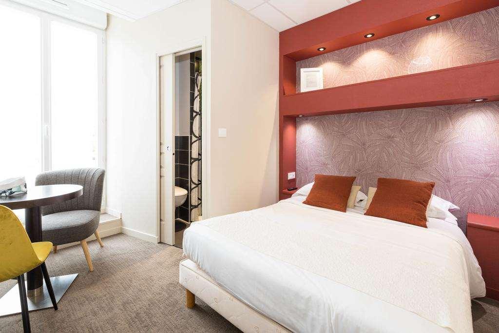 Cit'Hotel Les Alizes 디나르 객실 사진